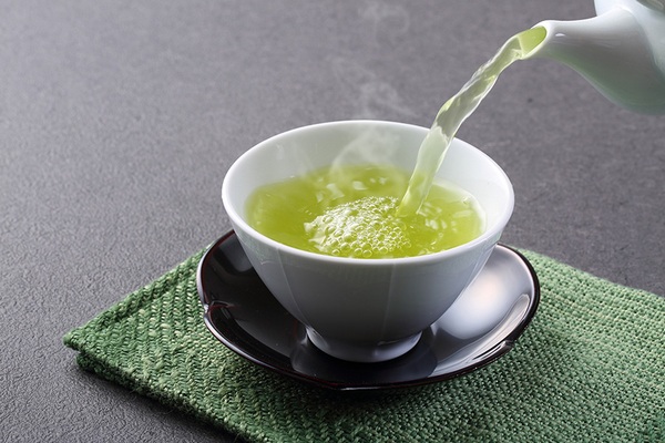 Phương pháp điều trị mụn ẩn thứ nhất lăn đá trà xanh