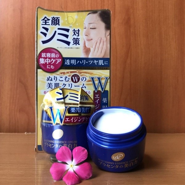 Kem Dưỡng Cung Cấp Collagen Chiết Xuất Từ Nhau Thai Meishoku Whitening Essence Cream With Placenta Collagen 55g