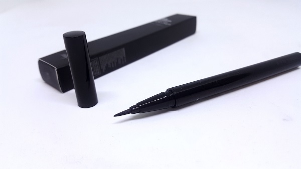Bút Lông Kẻ Mắt Không Trôi Siêu Mảnh The Face Shop Ink Graffi Brush Pen Liner