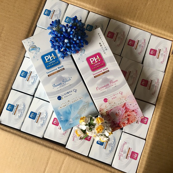 Dung Dịch Vệ Sinh Phụ Nữ Khử Mùi, Sát Khuẩn PH Japan Premium Feminine Wash Shower Splash 150ml